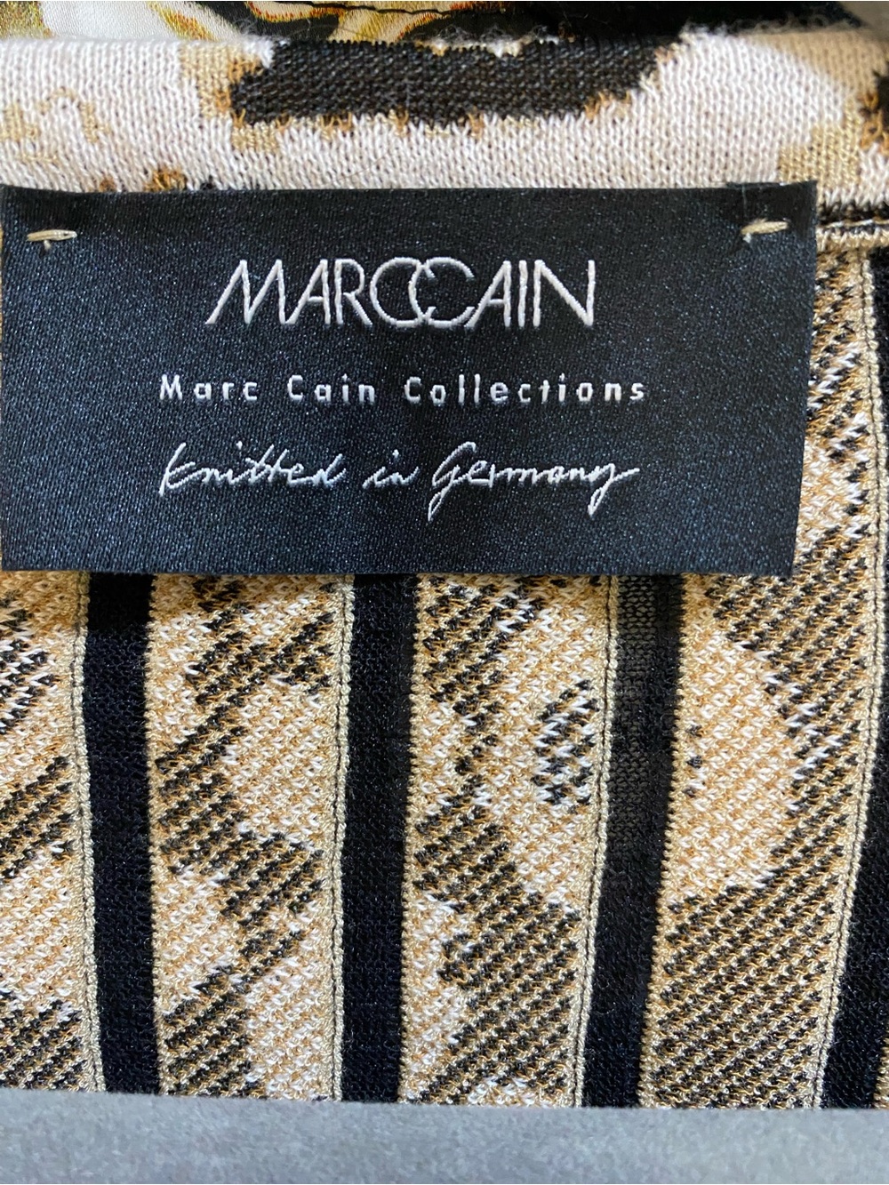 Marc Cain Striped Leo Leopard Jacquard Sweater Soft Cappuccino - Picture 5 of 8